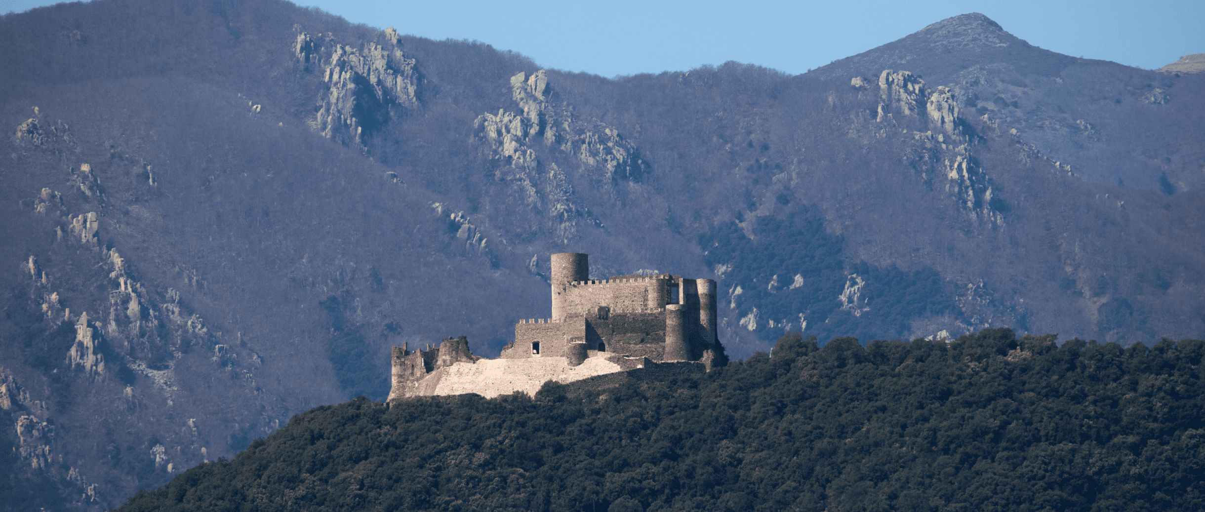 Castell de Montsoriu Arbucies. Maria Geli Pilar Planaguma