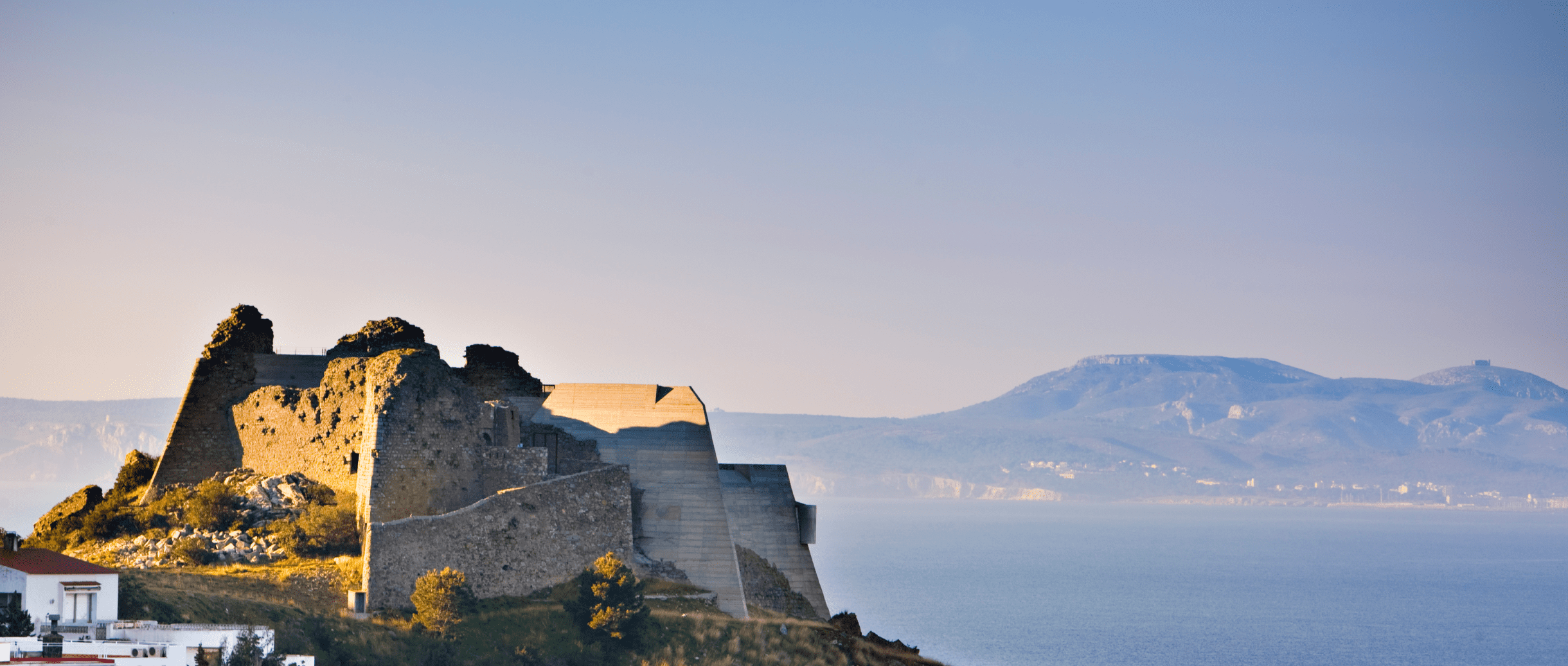 Castell de la Trinitat Roses. Ajuntament de Roses