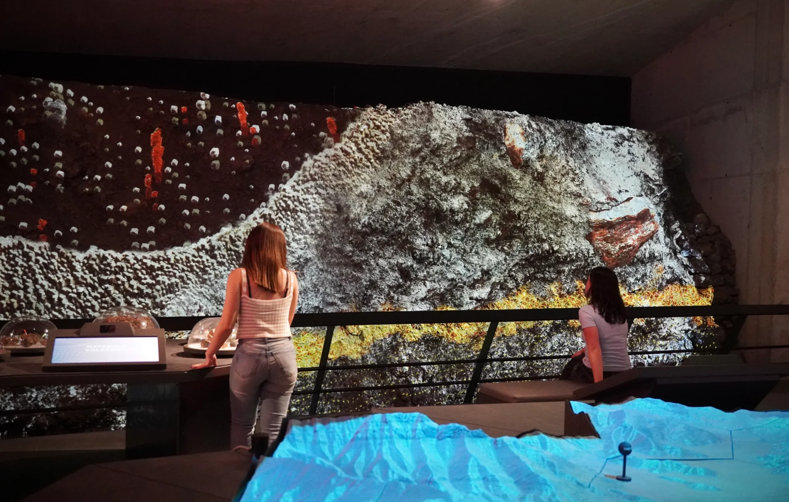 Nou videomapping a lEspai Crater 1 1 scaled